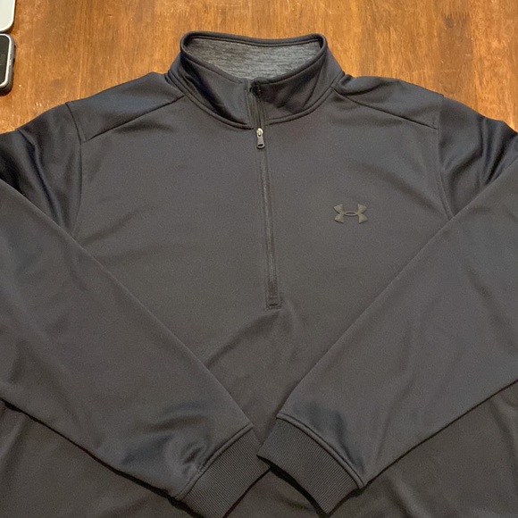 MATCHING UNDER ARMOUR JOGGER SET - Picture 2 of 5